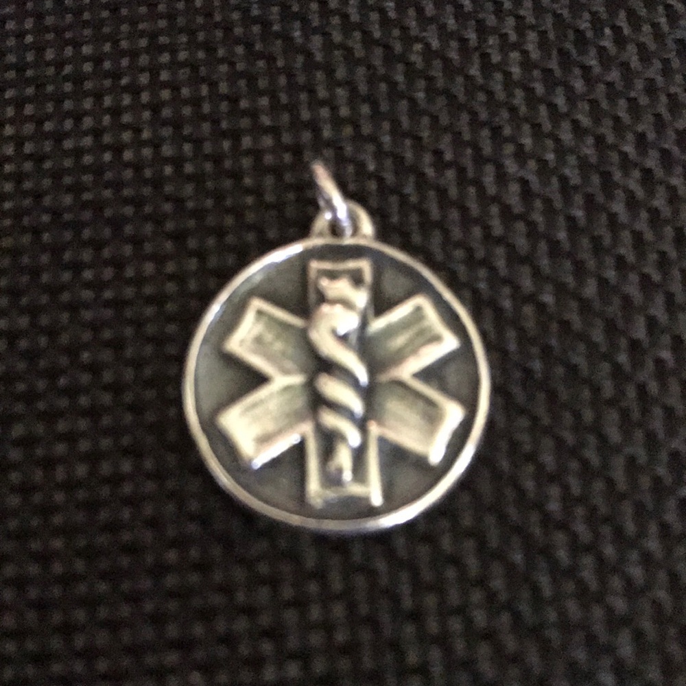 🚨James Avery Medical Alert Charm🚨